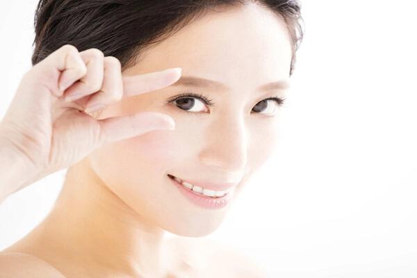 Nâng cung chân mày: Nâng cấp đôi mắt tràn đầy sức sống